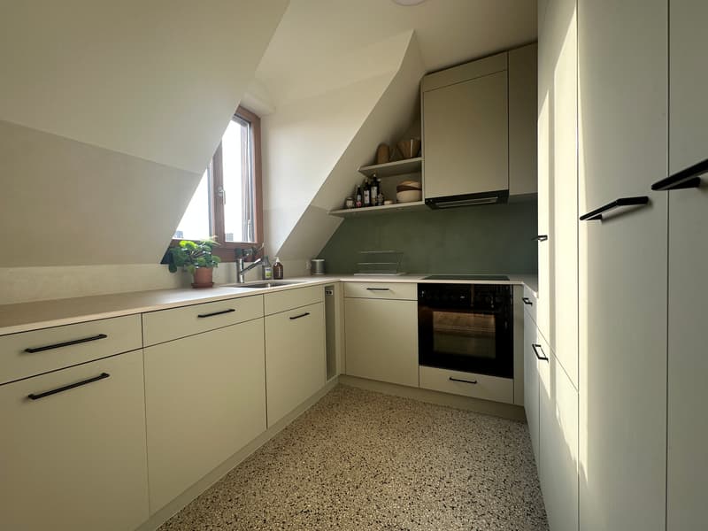 3½ ZI-WOHNUNG IN BASEL - ISELIN, MÖBLIERT, TEMPORÄR (3)