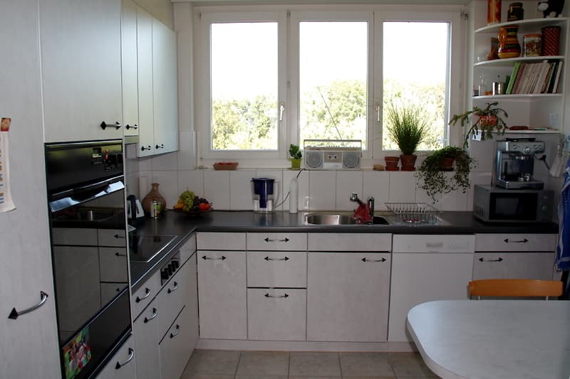 3½ ZI-WOHNUNG IN KLOTEN (ZH), MÖBLIERT, TEMPORÄR (2)