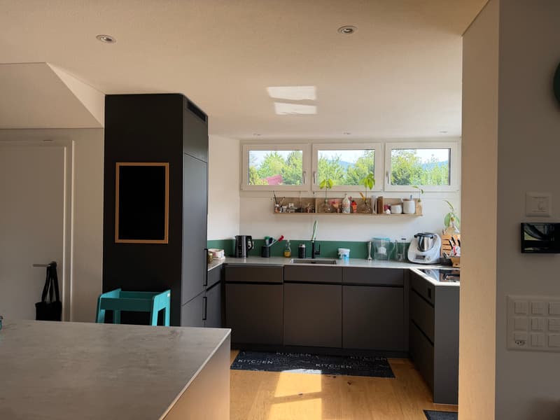 3½ ZIMMER-DACHWOHNUNG IN UNTERÄGERI (ZG), MÖBLIERT, TEMPORÄR (3)