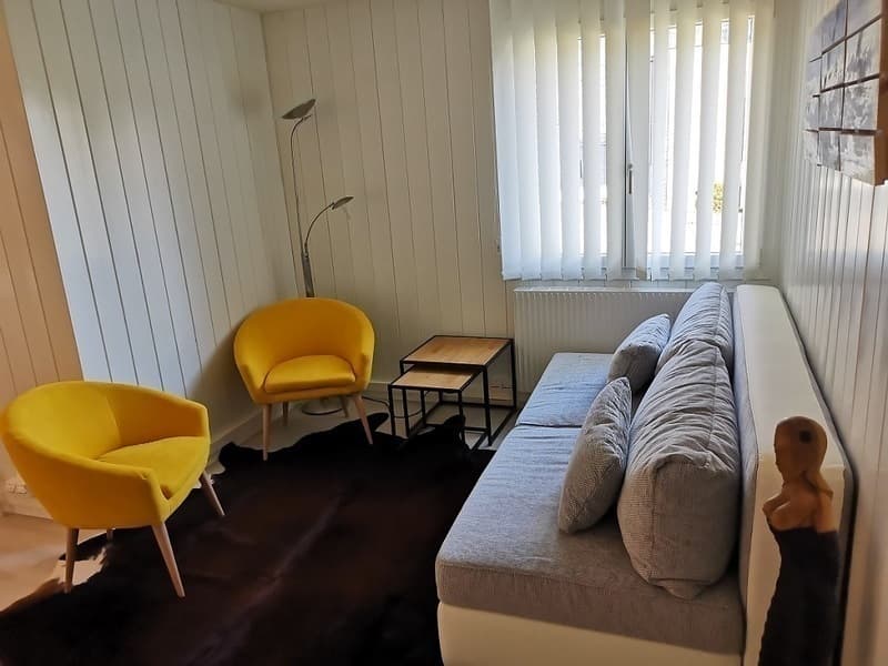 2 ZI-WOHNUNG IN MERLISCHACHEN (SZ), MÖBLIERT, TEMPORÄR (5)