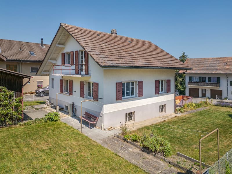 Viel Platz, viel Charme, viel Potenzial – Einfamilienhaus in Gurmels (1)