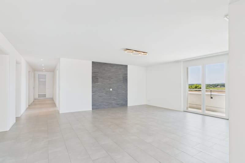 Moderne 4-Zimmer-Dachwohnung im Neubau in Gampelen (3)