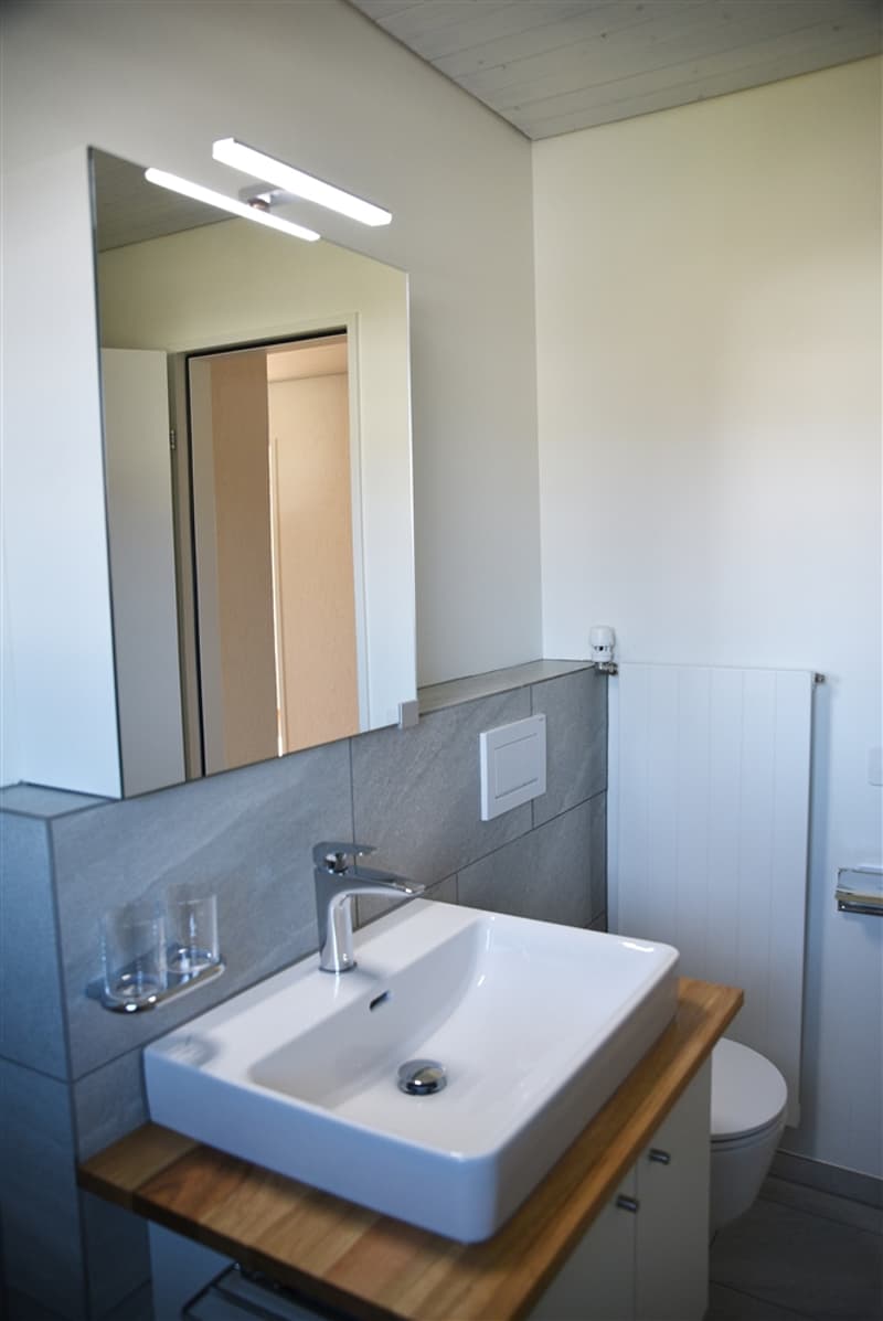 Dachwohnung an ruhiger Lage in 6-Familien-Haus (11)