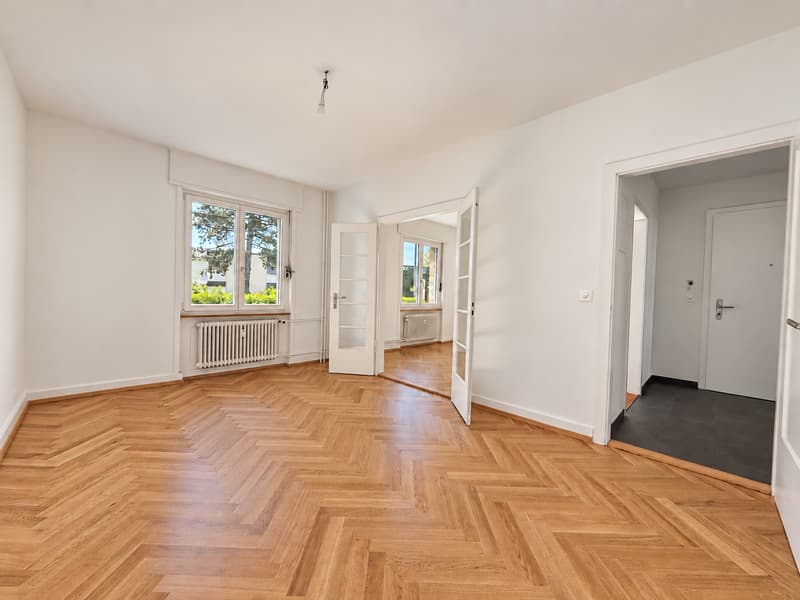 Erstbezug - Stilvoll renovierte 3-Zimmerwohnung mit eigenem Garten (1)