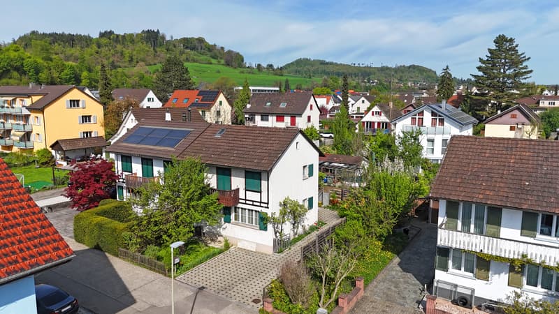 Doppelhaushälfte mit Charakter und Potenzial (8)
