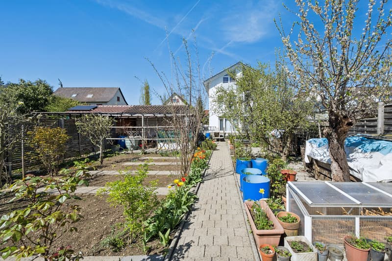 Doppelhaushälfte mit Charakter und Potenzial (13)