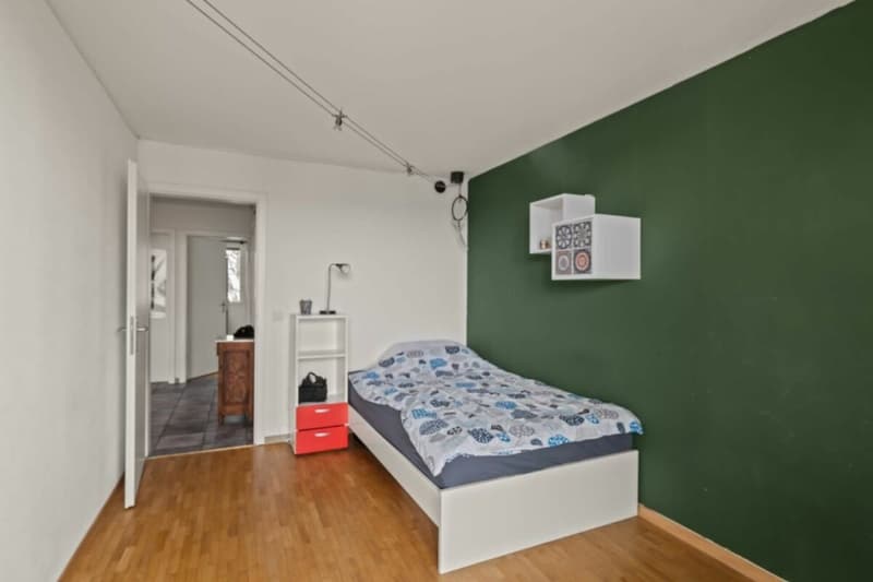 Eck-Reiheneinfamilienhaus mit zwei Einstellhallenplätze (14)
