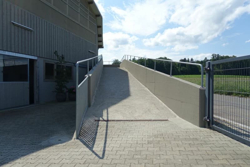 Reitsportimmobilie mit Haus und Reithalle (58)