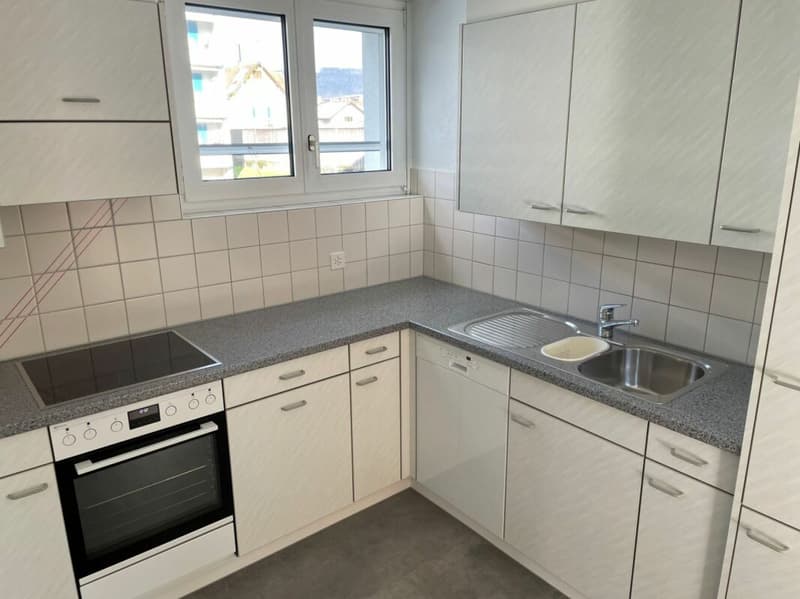 Schöne helle 4-Zimmer-Wohnung mit Balkon im 3. Obergeschoss (4)