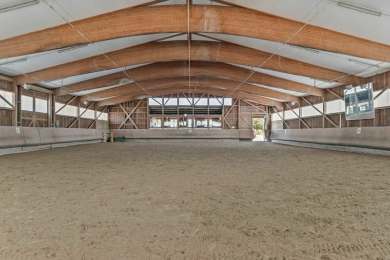 Aussergewöhnliches Landgut mit Reitanlage - eine Oase für Mensch und Pferd (56)