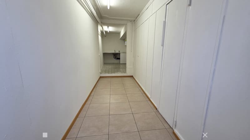 2.5-Zimmer Praxisräume / Atelier in Biel - Bözingen (4)