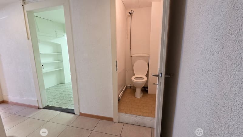 3.5-Zimmer Praxisräume / Atelier in Biel - Bözingen (6)