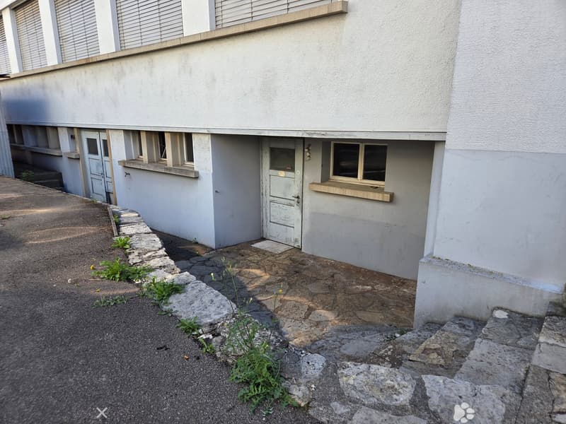 3-Räume Atelier / Werkstatt in Biel – Gurzelen | Atelier / local artisanal de 3 pièces (Gurzelen) (2)