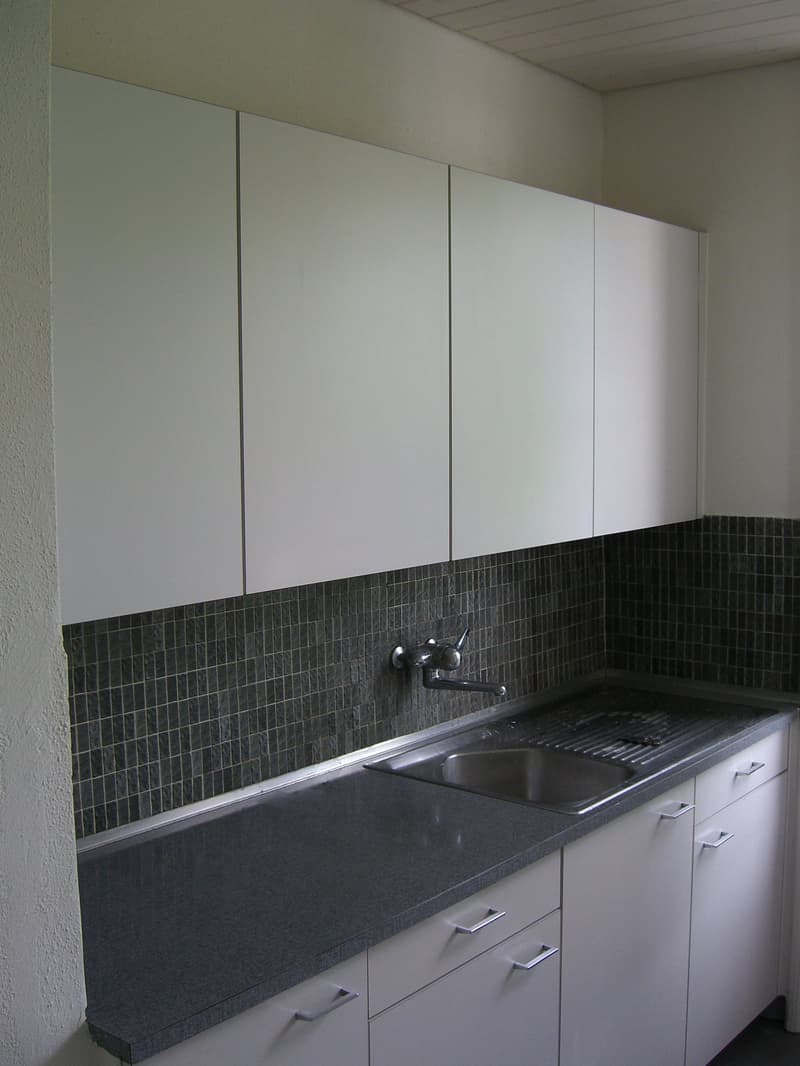 Charmante Altbauwohnung in Herzen von Biel / Charmant appartement ancien au cœur de Bienne (6)