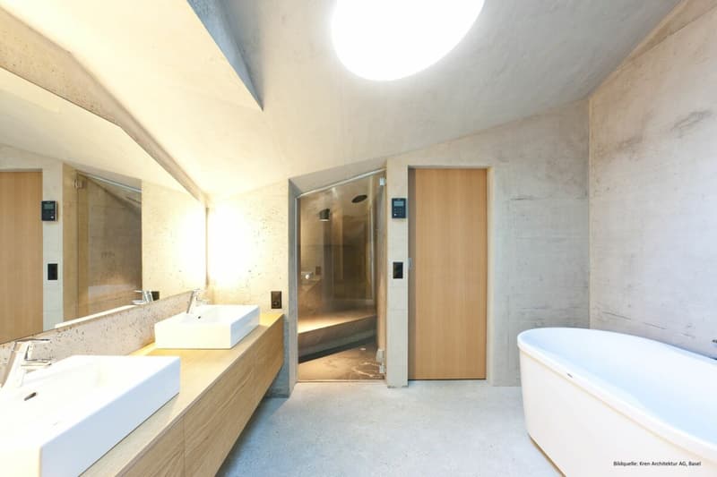 Badezimmer mit Dampfbad