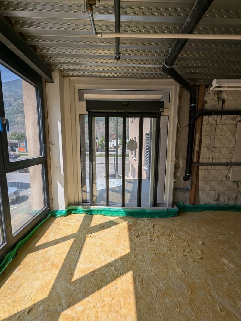 Commercial and office space in the up-and-coming industrial area (5)