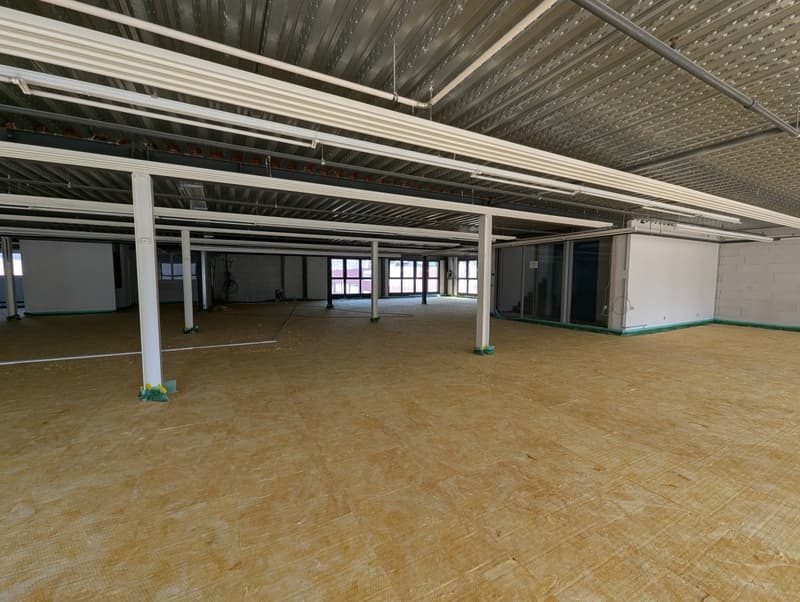 Commercial and office space in the up-and-coming industrial area (6)