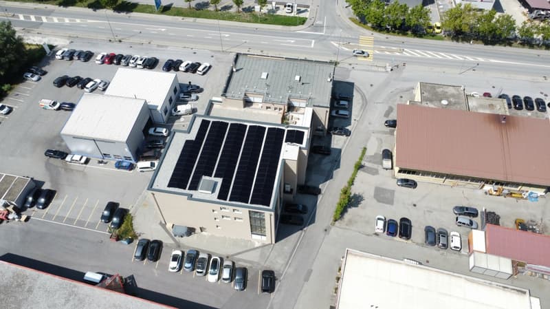 Commercial and office space in the up-and-coming industrial area (16)