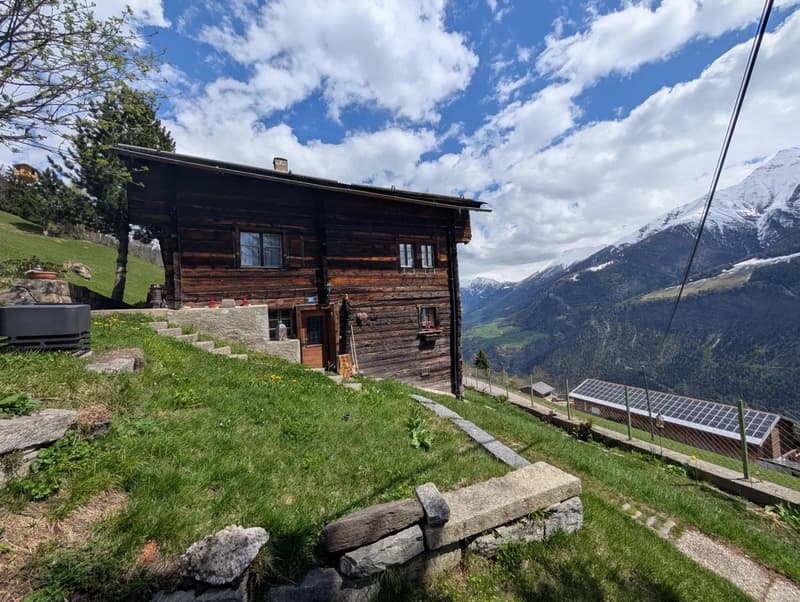 Rustikales Walliserhaus bei der Riederalp (3)