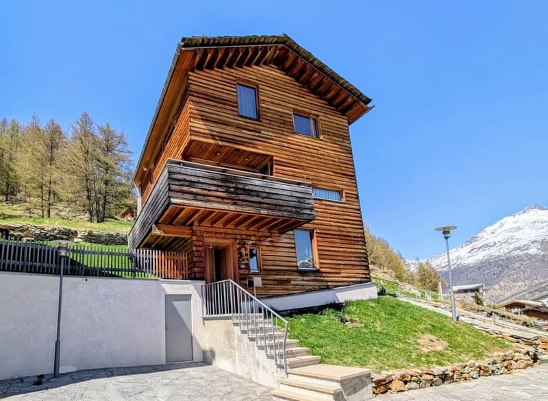 Luxuriöses Chalet mit Panoramablick über Saas-Fee (2)