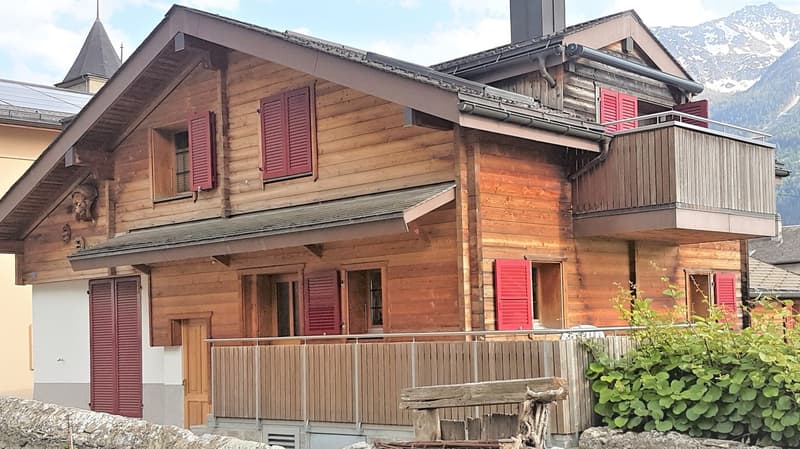 Einfamilienhaus an sonniger Lage und atemberaubender Weitsicht  in Leuk (3)