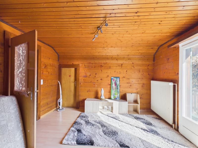Geräumiges Wohnhaus mit sonnigem Garten oberhalb Naters (10)