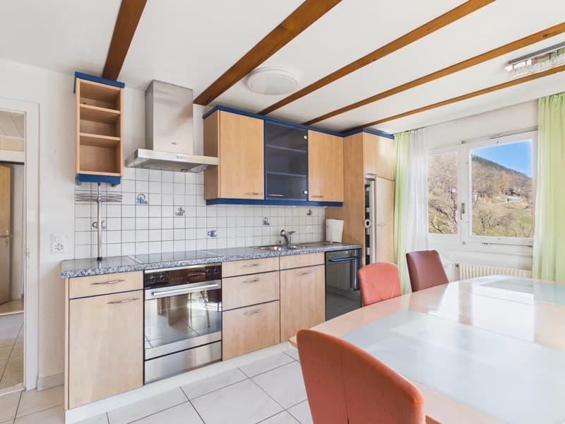 Geräumiges Wohnhaus mit sonnigem Garten oberhalb Naters (6)