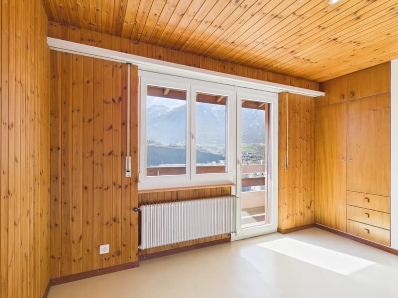 Spacious owner-occupied apartment with panoramic views (9)