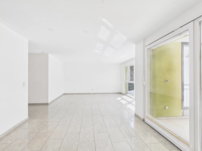 Abitare con stile con loggia in un quartiere popolare a Visp (3)