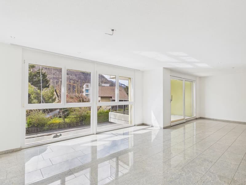 Abitare con stile con loggia in un quartiere popolare a Visp (4)