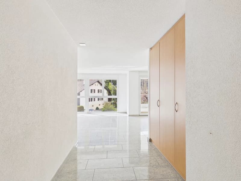 Abitare con stile con loggia in un quartiere popolare a Visp (7)
