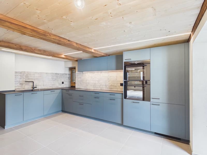 modern kitchen with gray cabinets, white tiled floor, wooden ceiling, sink, oven, dishwasher, washing machine