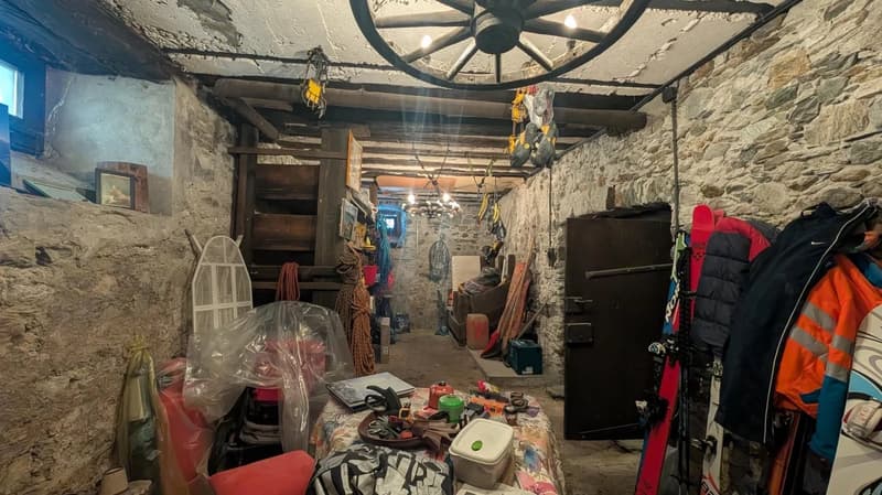 Charmante Wohnung mit Carnotzet in Agarn (14)