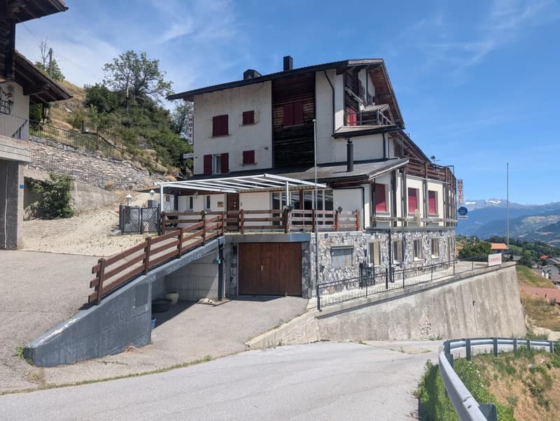 Hotel Rhoneblick - Vielseitige Hotelimmobilie mit Wohnungen (2)