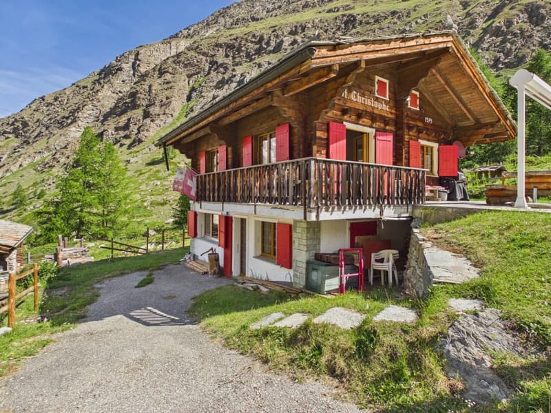 Einzigartiges Alpenidyll - Chalet auf der Täschalp (13)