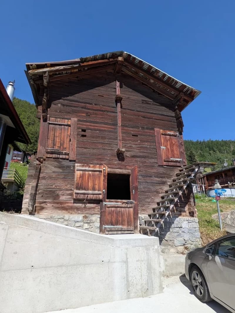 Einfamilienhaus mit Stall in Zeneggen (17)