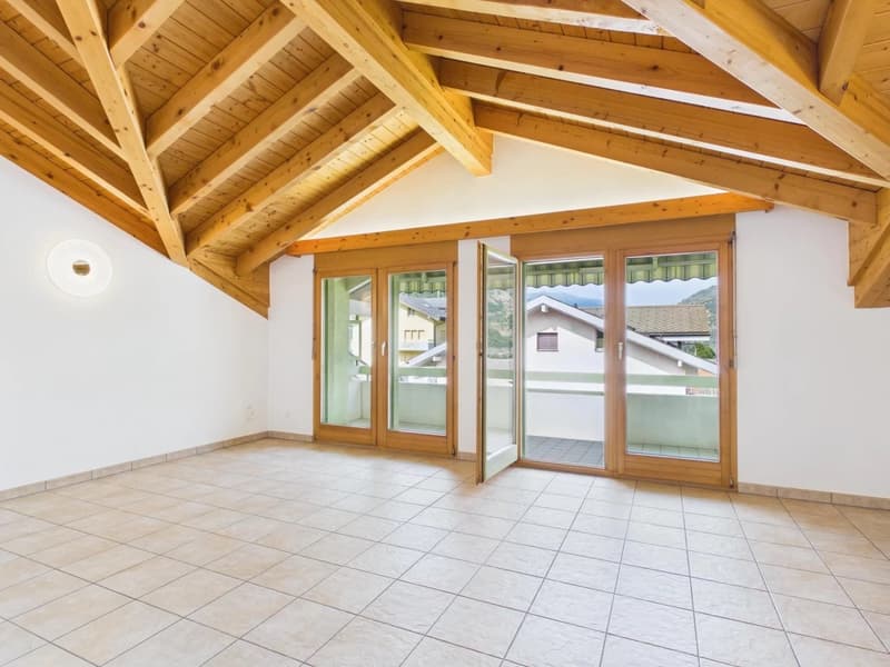 Exklusive Dachwohnung an ruhiger Lage in Brig-Glis (9)