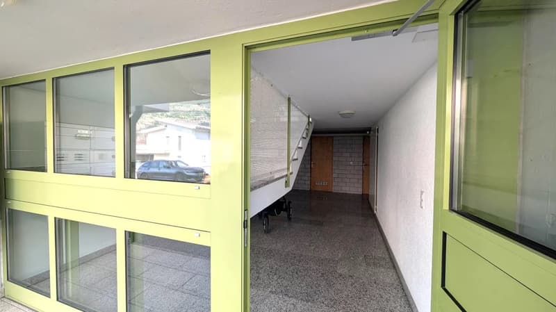 Exklusive Dachwohnung an ruhiger Lage in Brig-Glis (2)