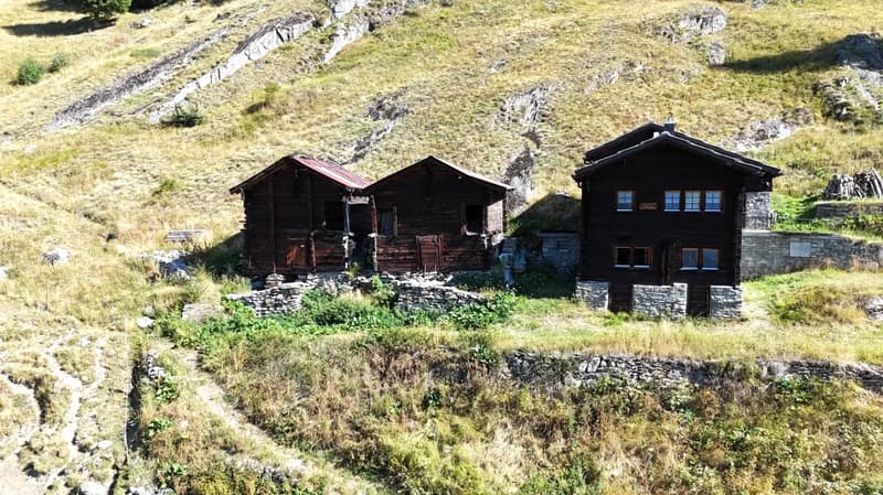 Authentisches Bergidyll mit Potenzial bei der Belalp (2)