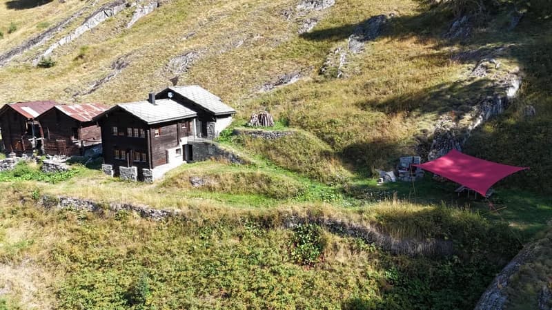Authentisches Bergidyll mit Potenzial bei der Belalp (5)