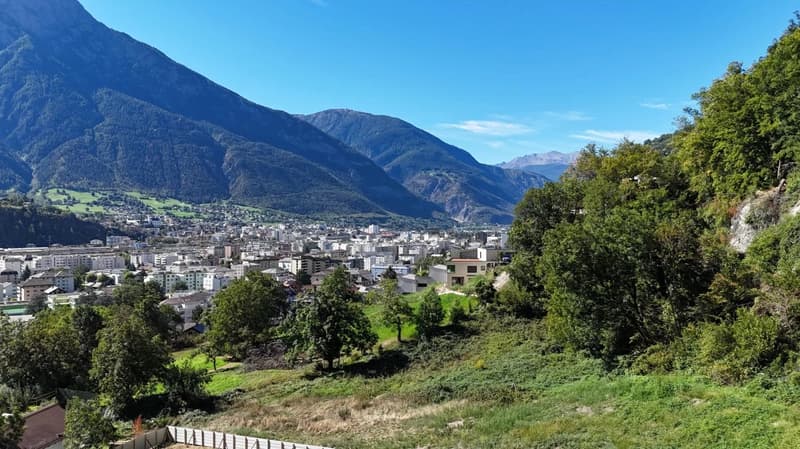 Gesuchtes Bauland über dem Rhonetal in Naters (1)
