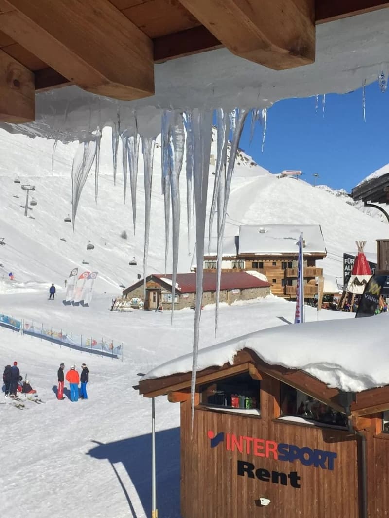 Ein Logenplatz in den Alpen - Ski-in-Ski-out de luxe (15)