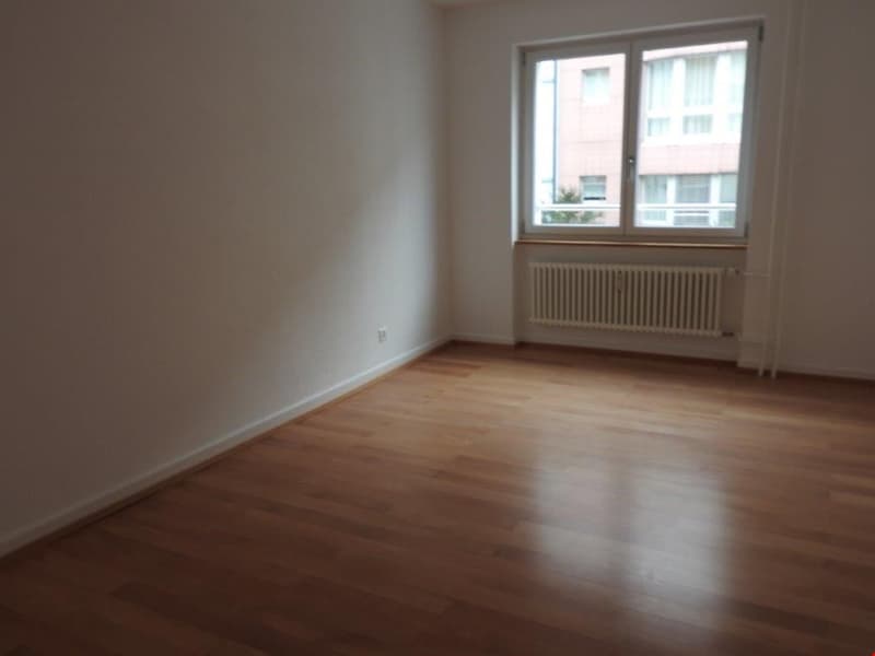 Nähe Spitäler, Uni, Biocenter, 2-Zim-Wohnung im 3.OG (12)