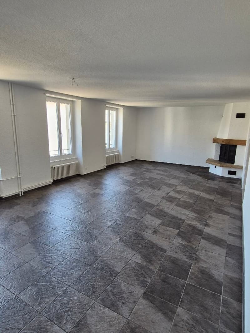 Charmante 4-Zimmer-Maisonette-Wohnung mit Dachterrasse und Kamin in Biel/Bienne – sofort verfügbar! (22)