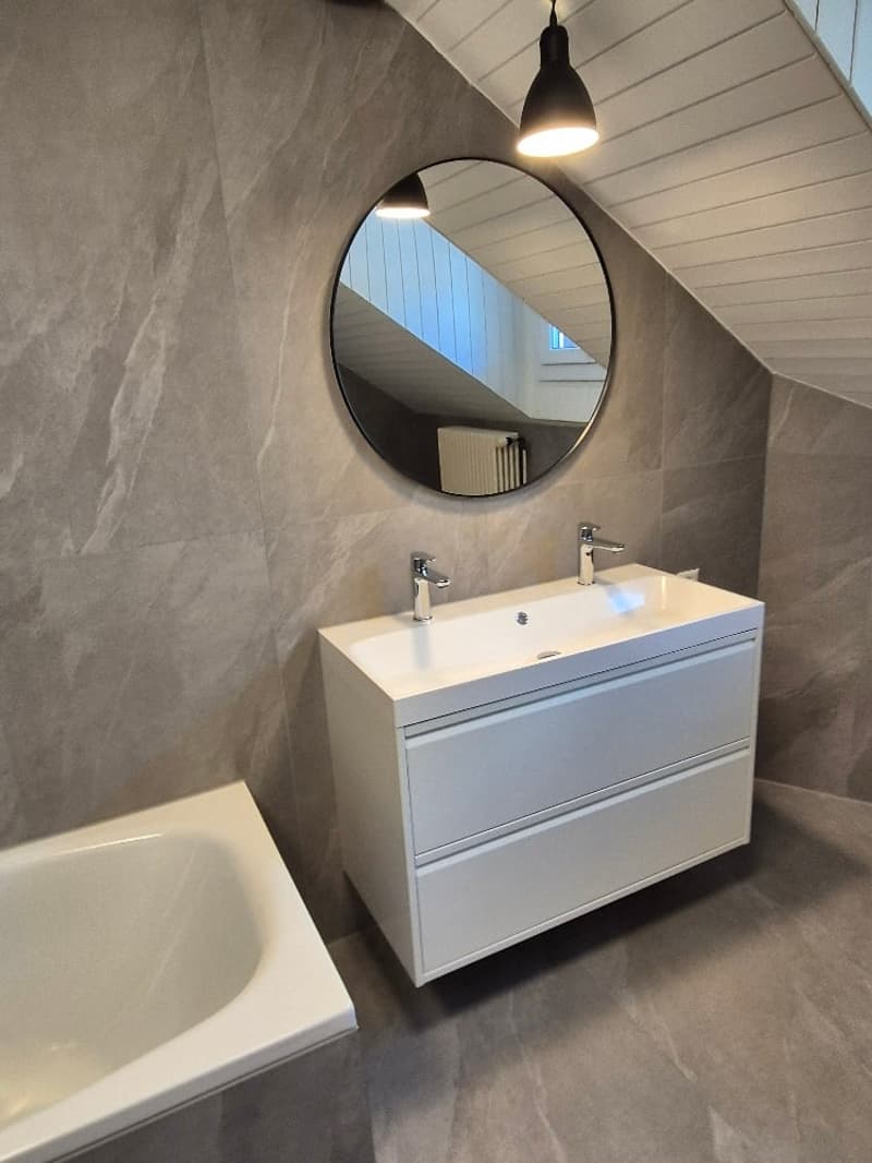 Charmante 4-Zimmer-Maisonette-Wohnung mit Dachterrasse und Kamin in Biel/Bienne – sofort verfügbar! (8)