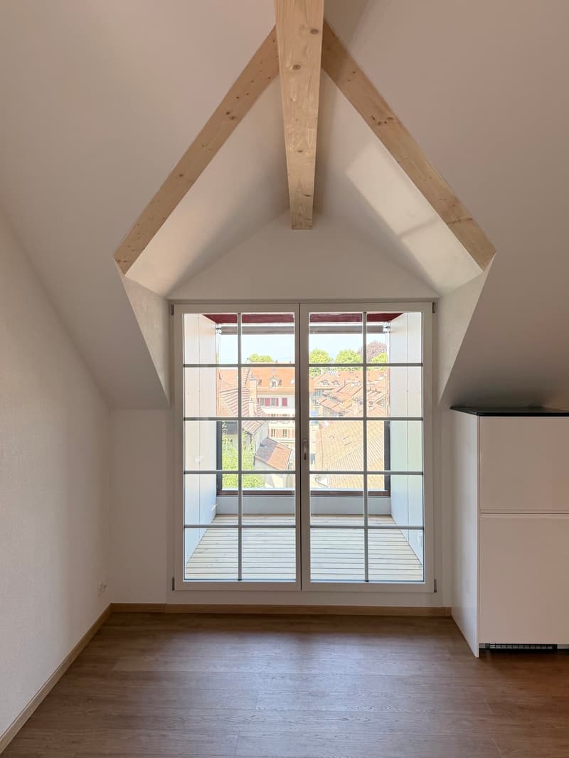 Kernsanierte 2-Zimmer-Dachgeschosswohnung (6)