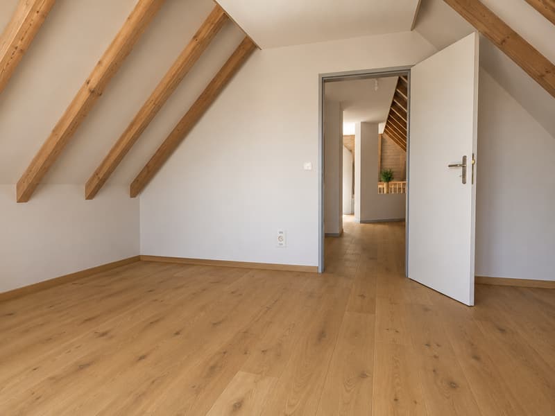 Wohnen wie im eigenen Haus - Attika-Maisonette mit Traumterrasse & Garten (14)