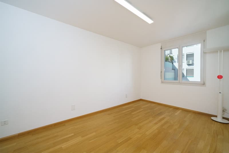 Moderne Büroräume an zentraler Lage Binningen (5)