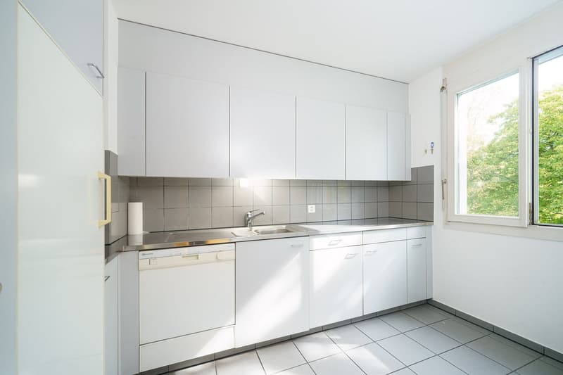 Moderne Büroräume an zentraler Lage Binningen (6)