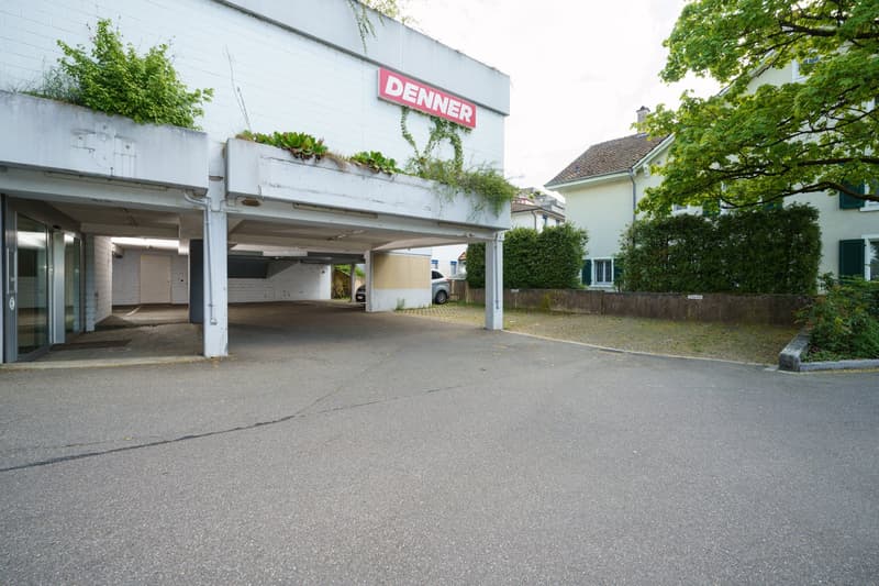 Commercial / retail space in central location in Füllinsdorf (3)